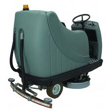 SD1000R Mac International Ride-On Scrubber Drier